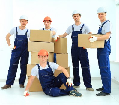 Self storage facility near Harmondsworth for homes and businesses