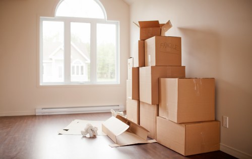 Organised short-term storage space in Harmondsworth for moves and renovations