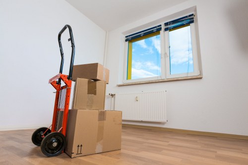 Storage and relocation support for removals in Harmondsworth